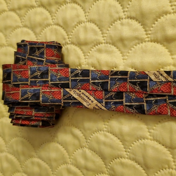 Necktie - Picture 3 of 3